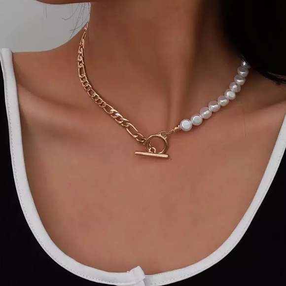 Jewelry - Yellow Gold Plated Faux Pearl Toggle Necklace